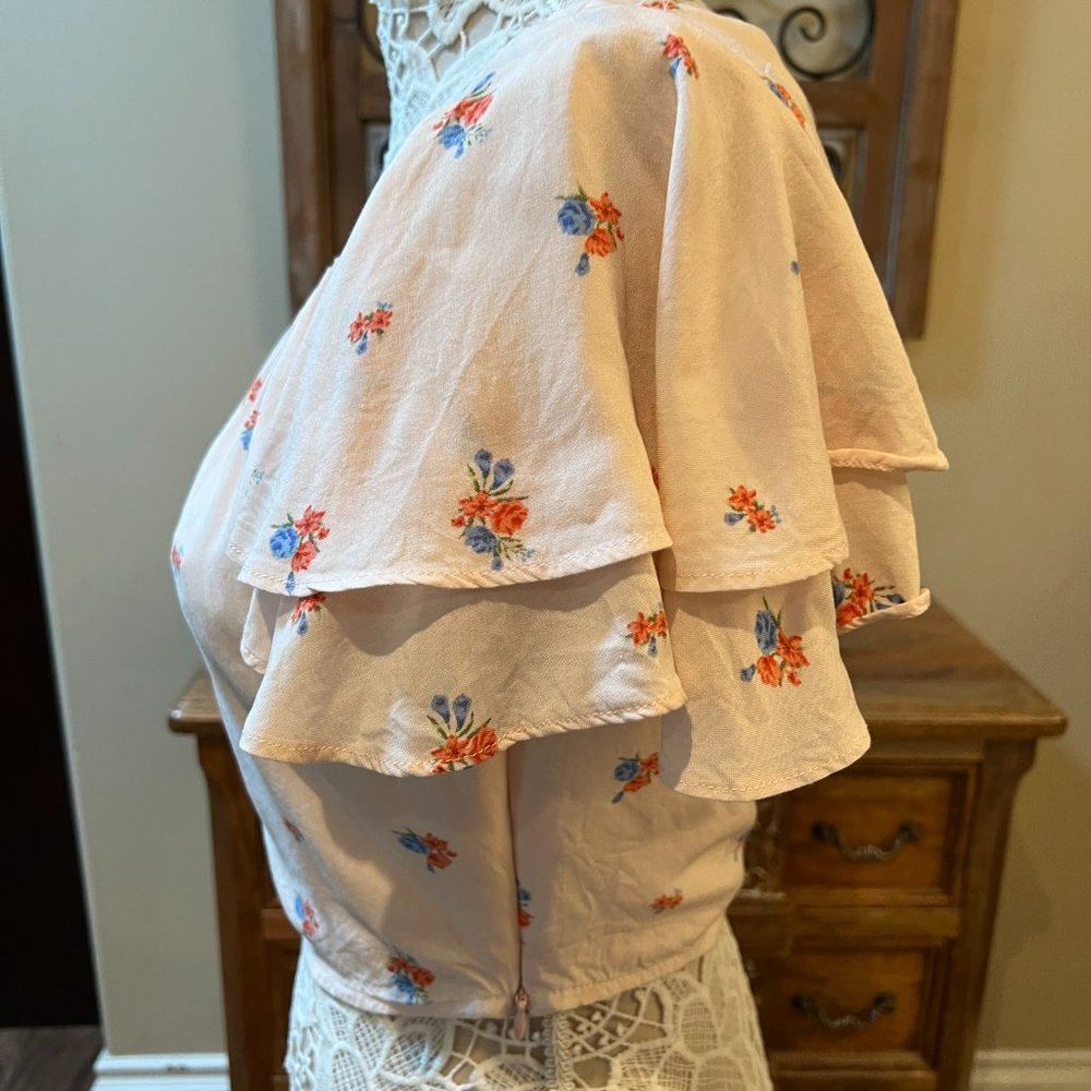 621 EUC Forever 21 Floral Crop Top - Picture 3 of 6